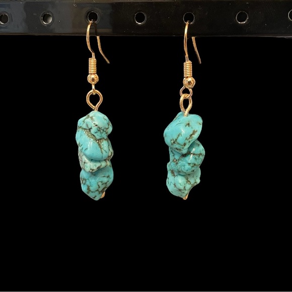 3 for $15 turquoise howlite chip earrings - Picture 1 of 2